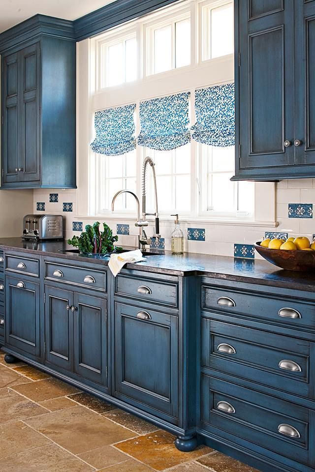 Painted kitchen cabinets blue