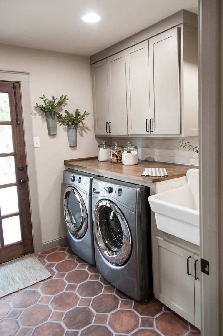 Laundry room 1